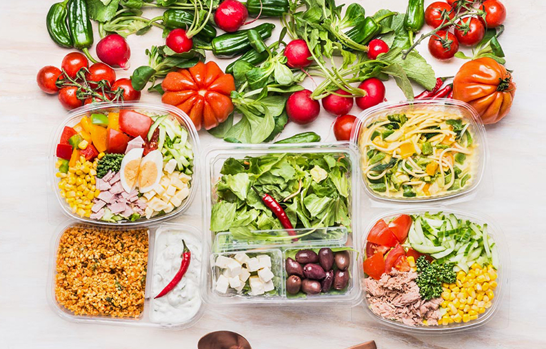 W jaki sposób tacki na żywność PS radzą sobie z przechowywaniem żywności i czy mogą utrzymać jakość i świeżość żywności przez dłuższy czas?