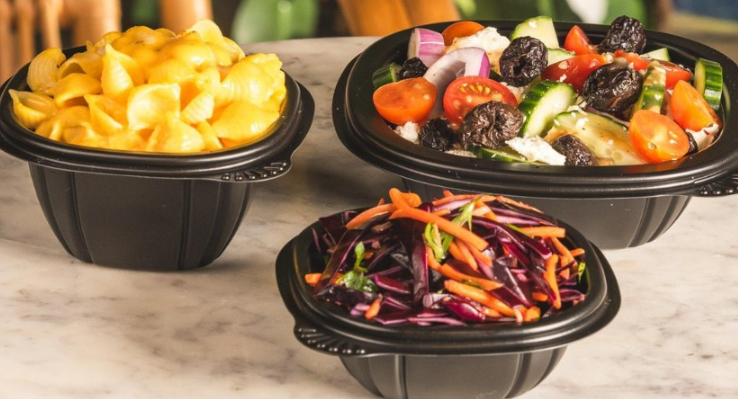 W jaki sposób różnice w grubości odpornej na zużycie wykładziny z kompozytu ceramicznego wpływają na jej właściwości ochronne?